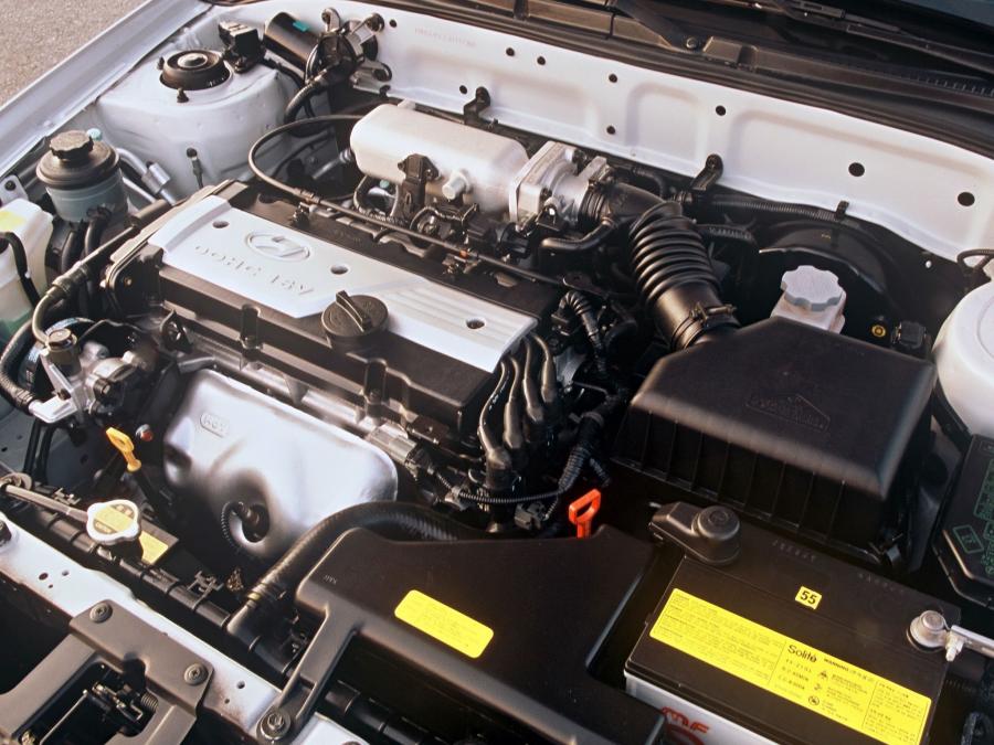  Hyundai Accent Sedan 2003 года  (US) (фото 4 из 4)